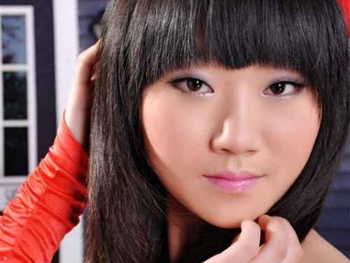 宽肩女生发型避坑指南，这几种发型让你显瘦又时髦