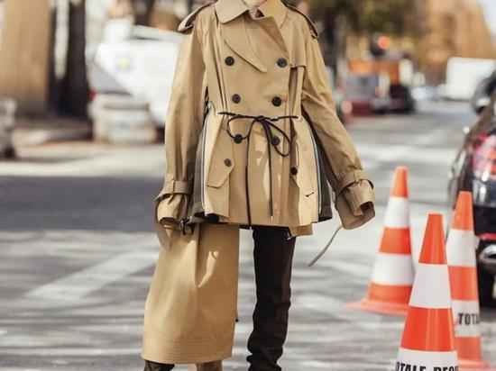 娃娃领外套的魔法 这样搭穿出风格不撞衫