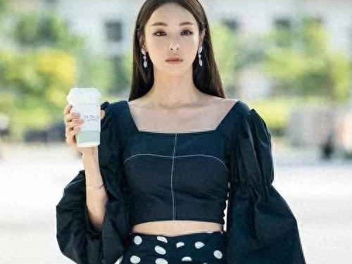 肩宽女生穿搭秘籍：告别虎背熊腰，轻松穿出纤细感！