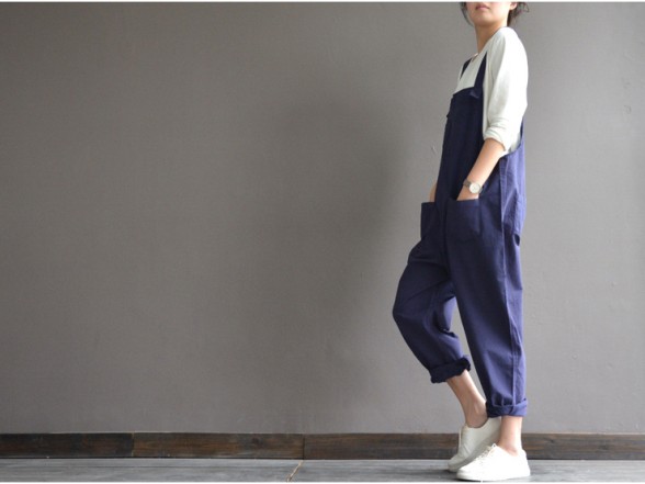 蓝色裤子配上衣全攻略 穿对颜色秒变时尚精