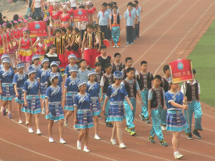 运动会穿搭宝典 轻松赢在起跑线