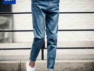 男牛仔裤配啥鞋才不踩雷 这份全能穿搭攻略请收好