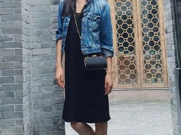 黑色连衣裙外套搭配全攻略 解锁一裙多穿的时髦魔法