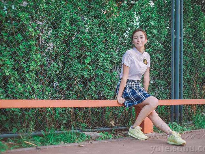 别让孩子穿着“面口袋”长大——聊聊正在回归的中式经典校服