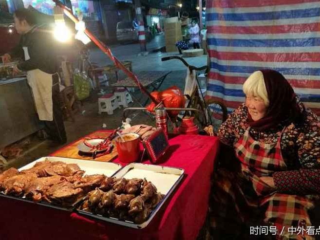 寒冬摆摊赚钱指南 这些暖心小吃让你冷天生意火爆