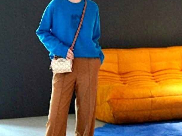 秋季聚会穿搭秘诀：蓝棕配色，轻松打造高级感