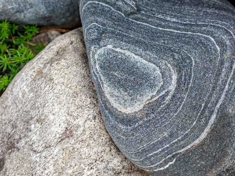 开边珠牛皮揭秘：这种光亮耐用的皮革究竟是什么