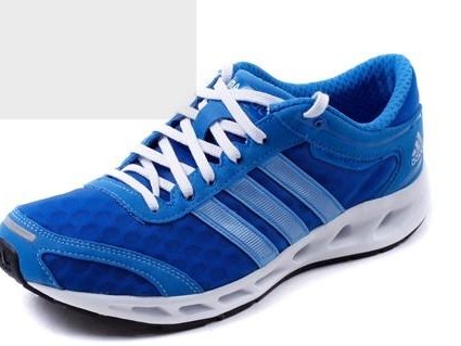 跑步鞋配裤子别再纠结 这些方案让你从早美到晚不重样