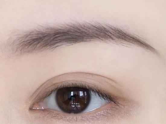 方脸眉形设计指南 三款眉形巧妙柔化面部轮廓