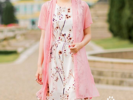 穿对颜色真能显年轻 这份避坑指南让你焕然一新